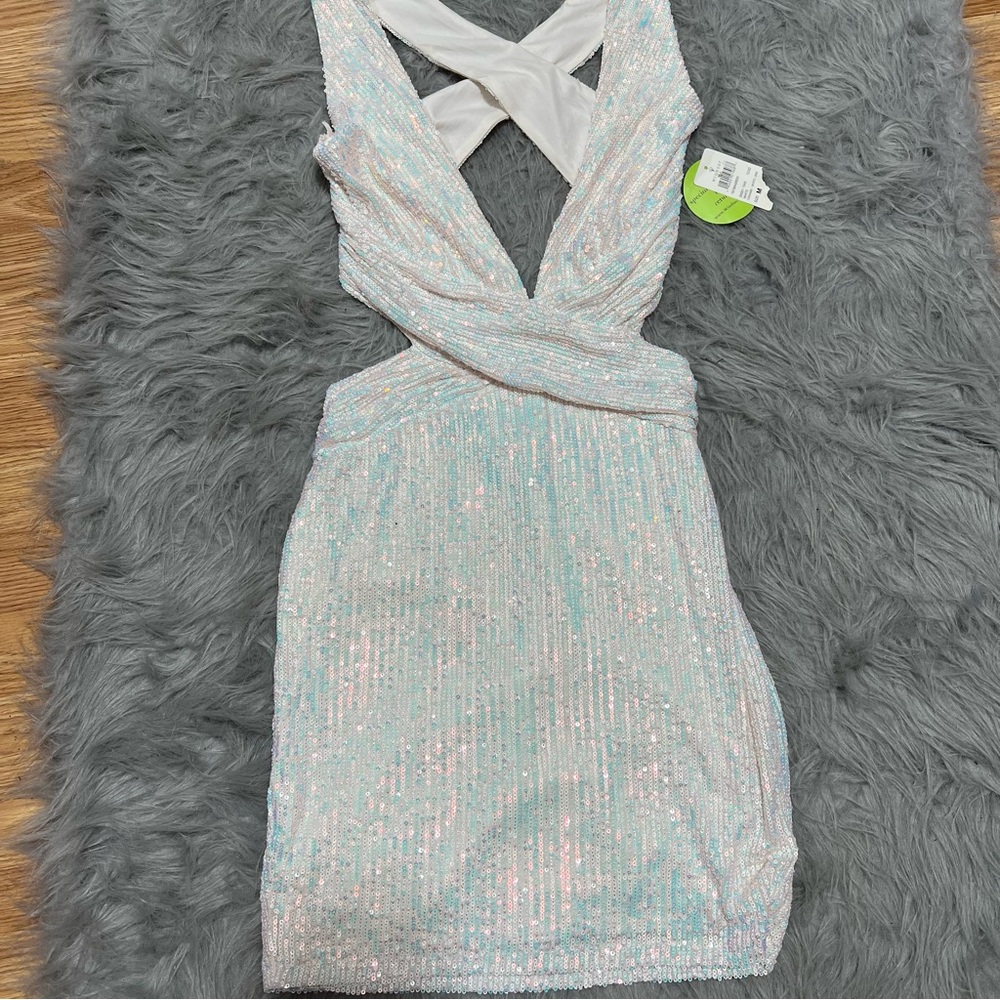 New Windsor ivory sequence cocktail dress size M - formal